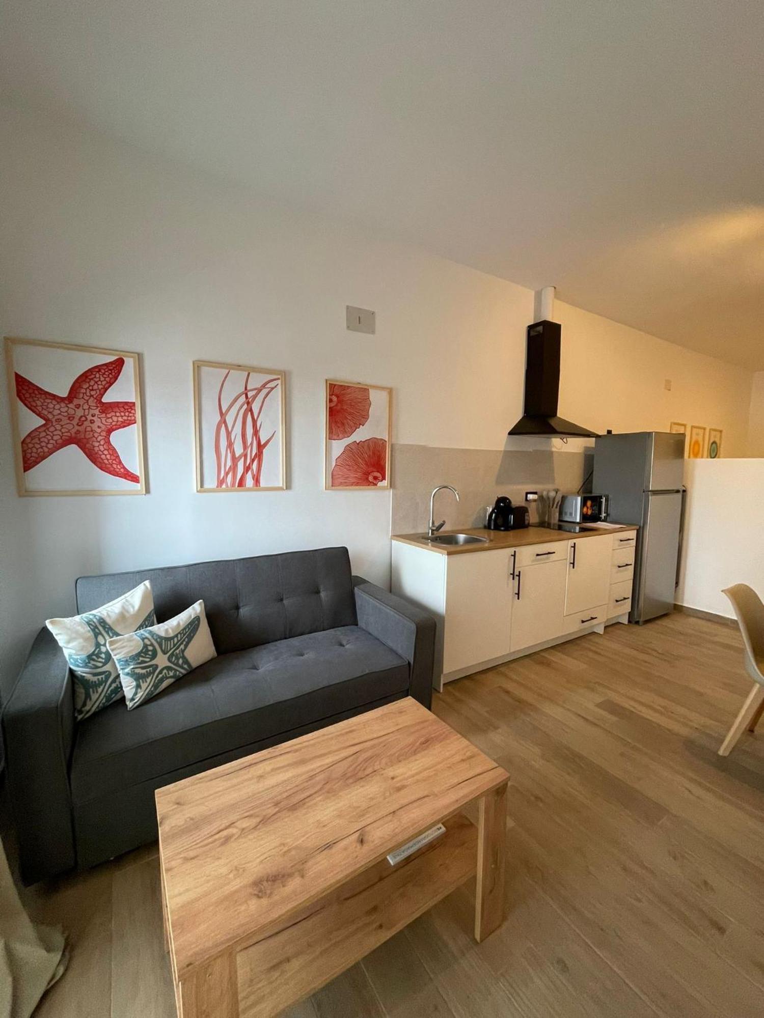 Apartamentos Matilda 科尼尔-德拉弗龙特拉 外观 照片