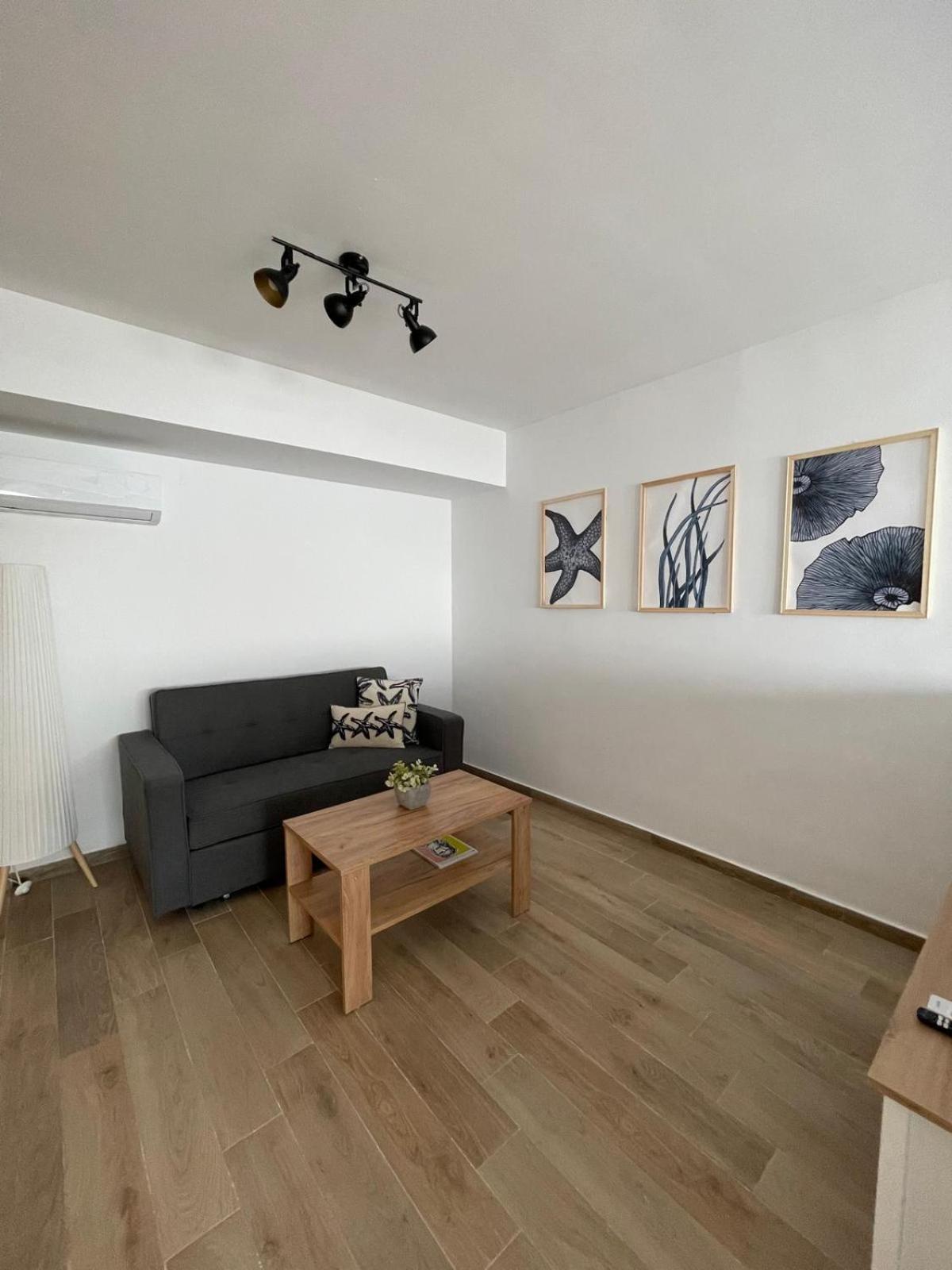 Apartamentos Matilda 科尼尔-德拉弗龙特拉 外观 照片