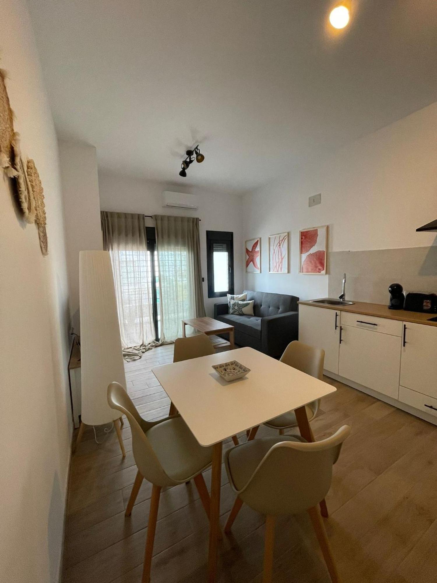 Apartamentos Matilda 科尼尔-德拉弗龙特拉 外观 照片